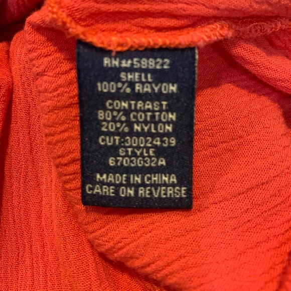 Max Studio Med. Sleeveless Top in orange. - Picture 4 of 4